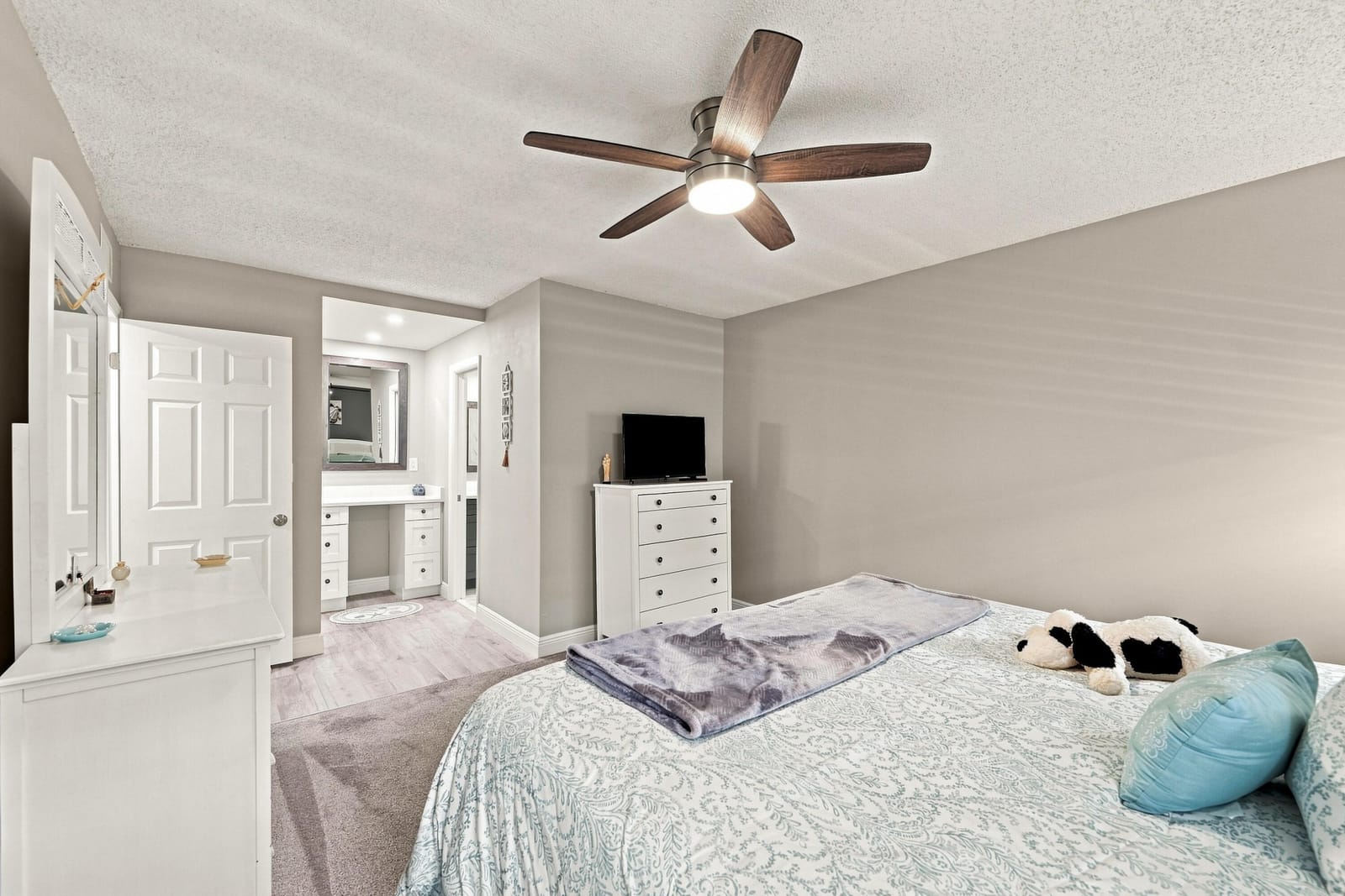 4629 POINCIANA Street 304 — photo 8