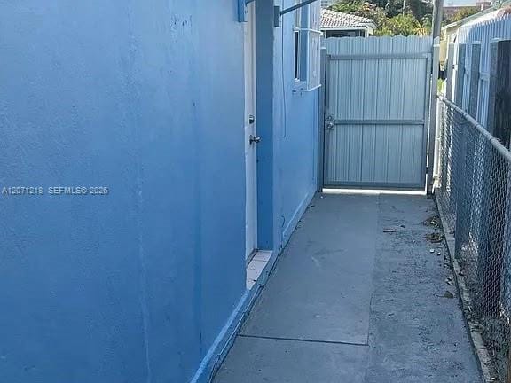 2645 SW 33rd Avenue — photo 3