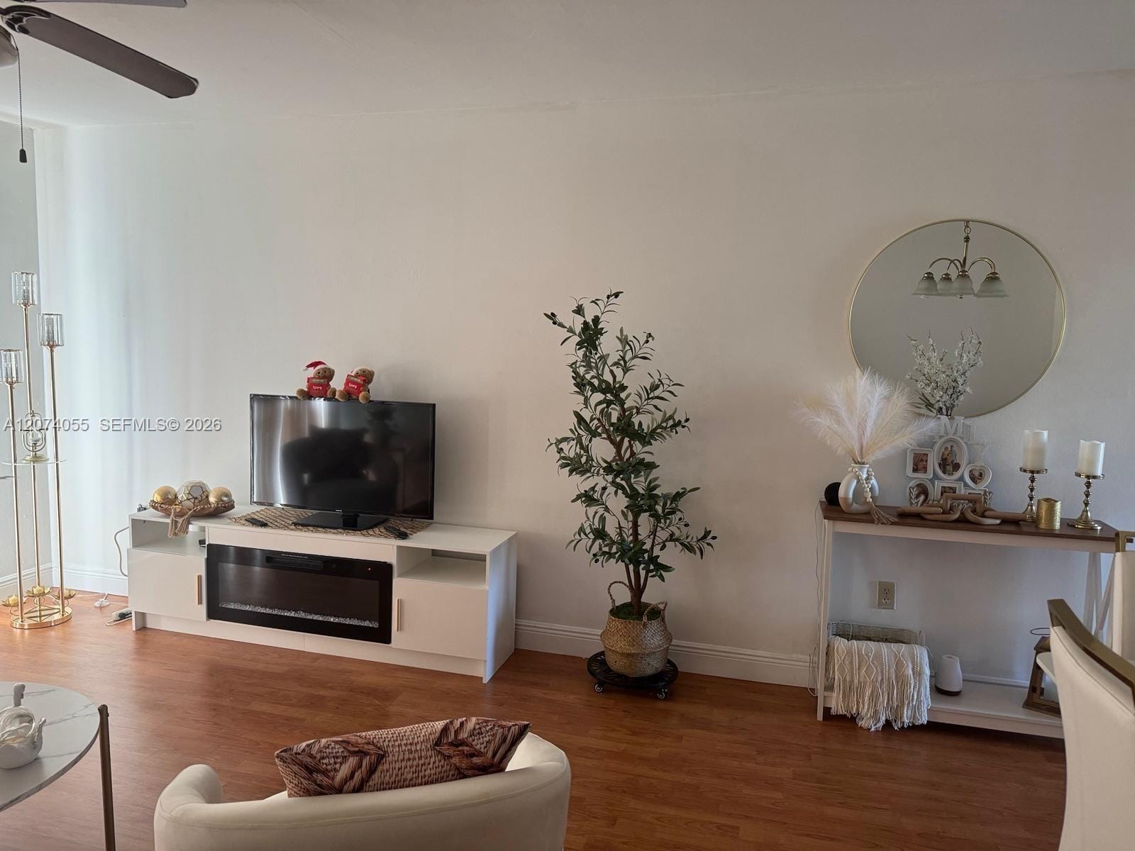 2998 E Sunrise Lakes Drive 410 — photo 3