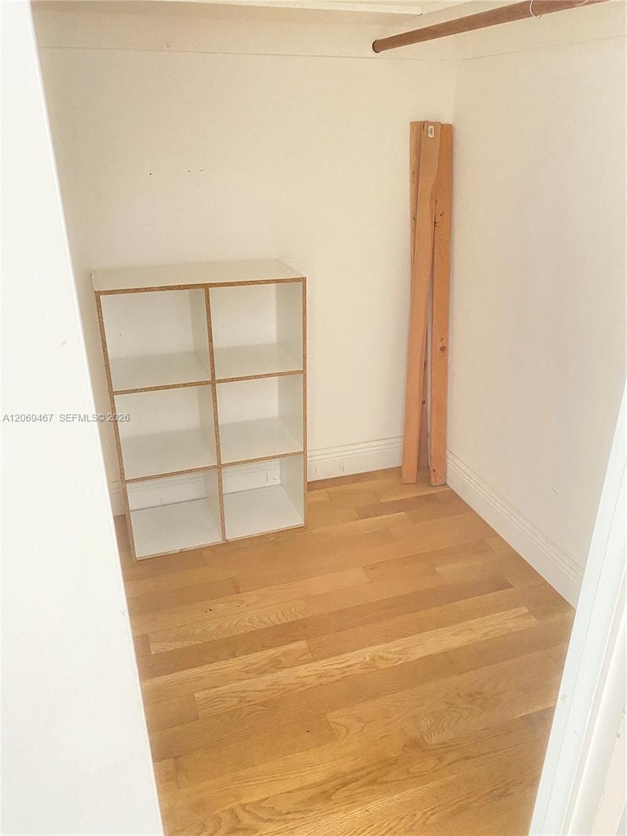 221 Meridian Avenue 305, Miami Beach, FL 33139 photo 8
