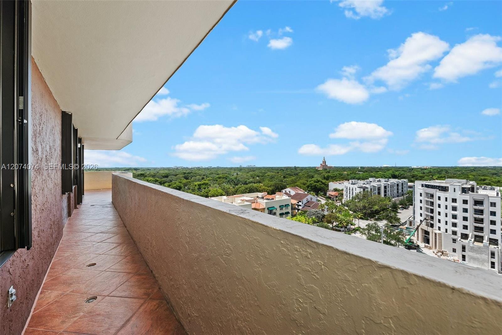 600 Biltmore Way 1214 — photo 9