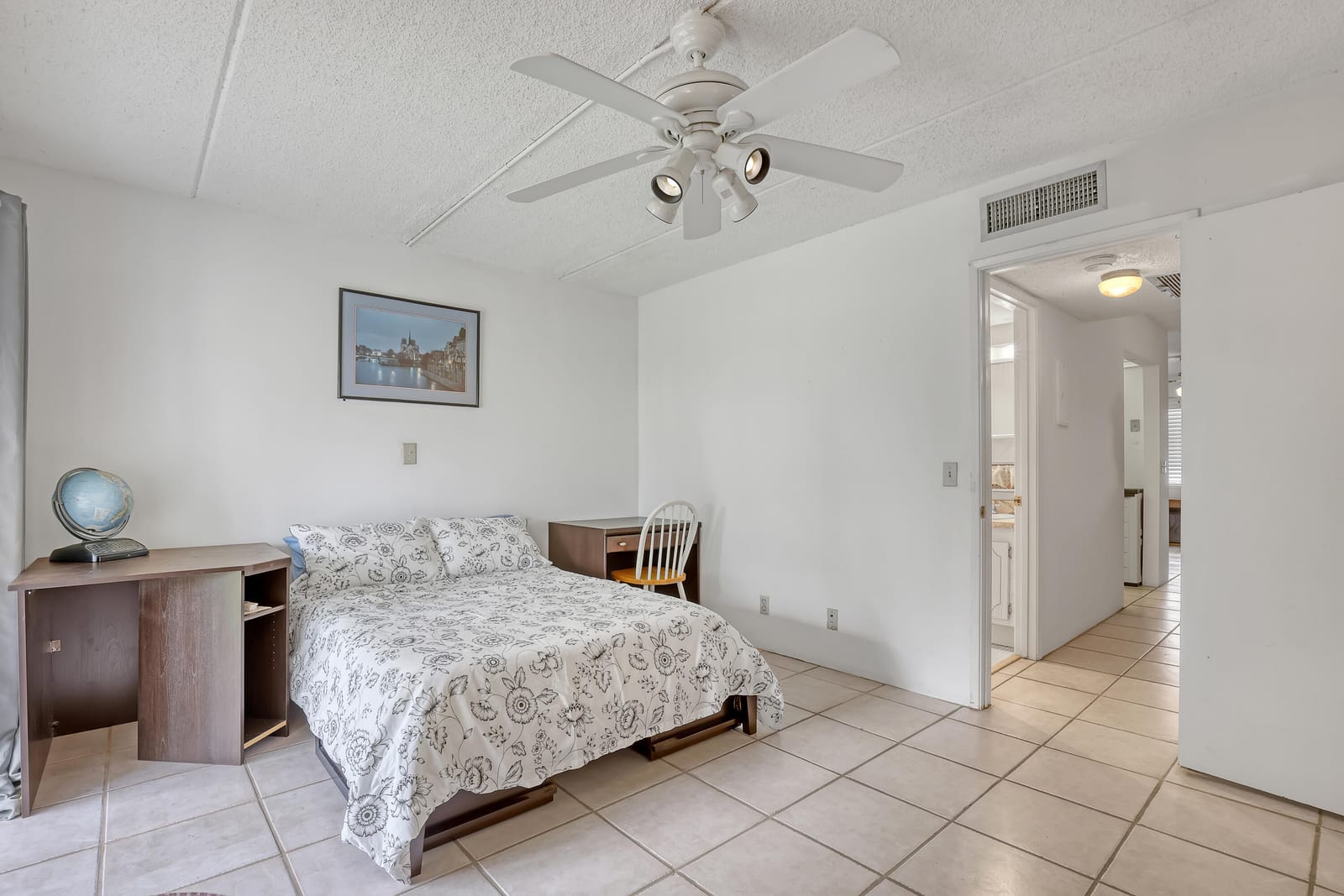 400 VILLAGE GREEN Circle W 117 — photo 9