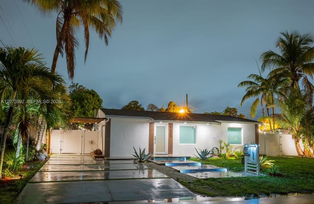 1623 S 24th Terrace, Hollywood, FL 33020