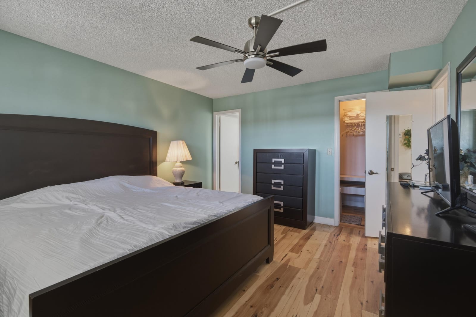 9420 S HOLLYBROOK LAKE Drive 304, Pembroke Pines, FL 33025 photo 14