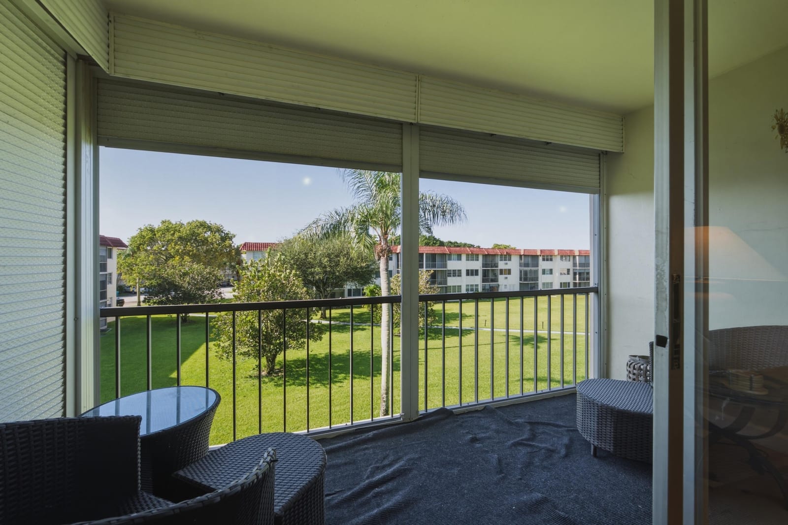 9420 S HOLLYBROOK LAKE Drive 304, Pembroke Pines, FL 33025 photo 16