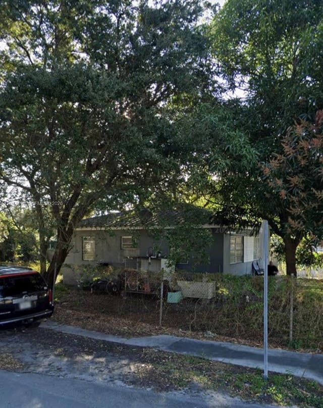 3300 NW 50th Street, Miami, FL 33142
