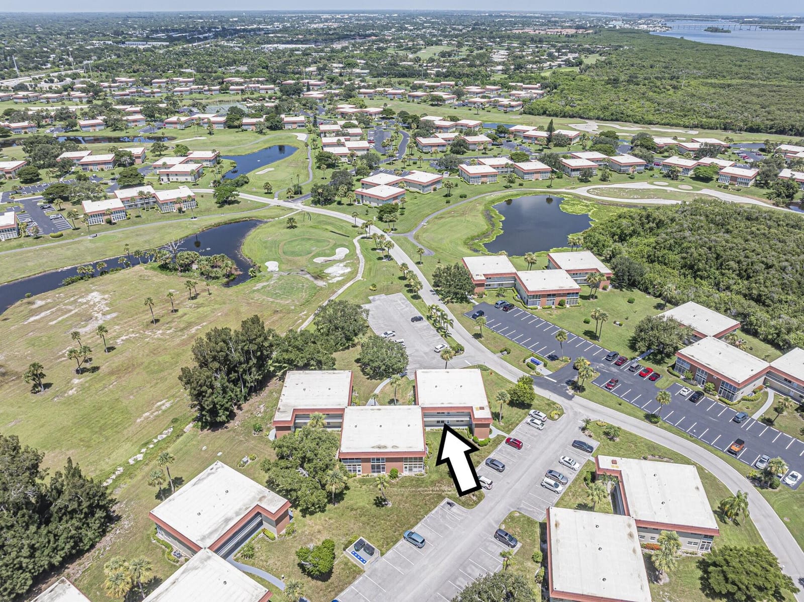50 WOODLAND Drive 202, Vero Beach, FL 32962