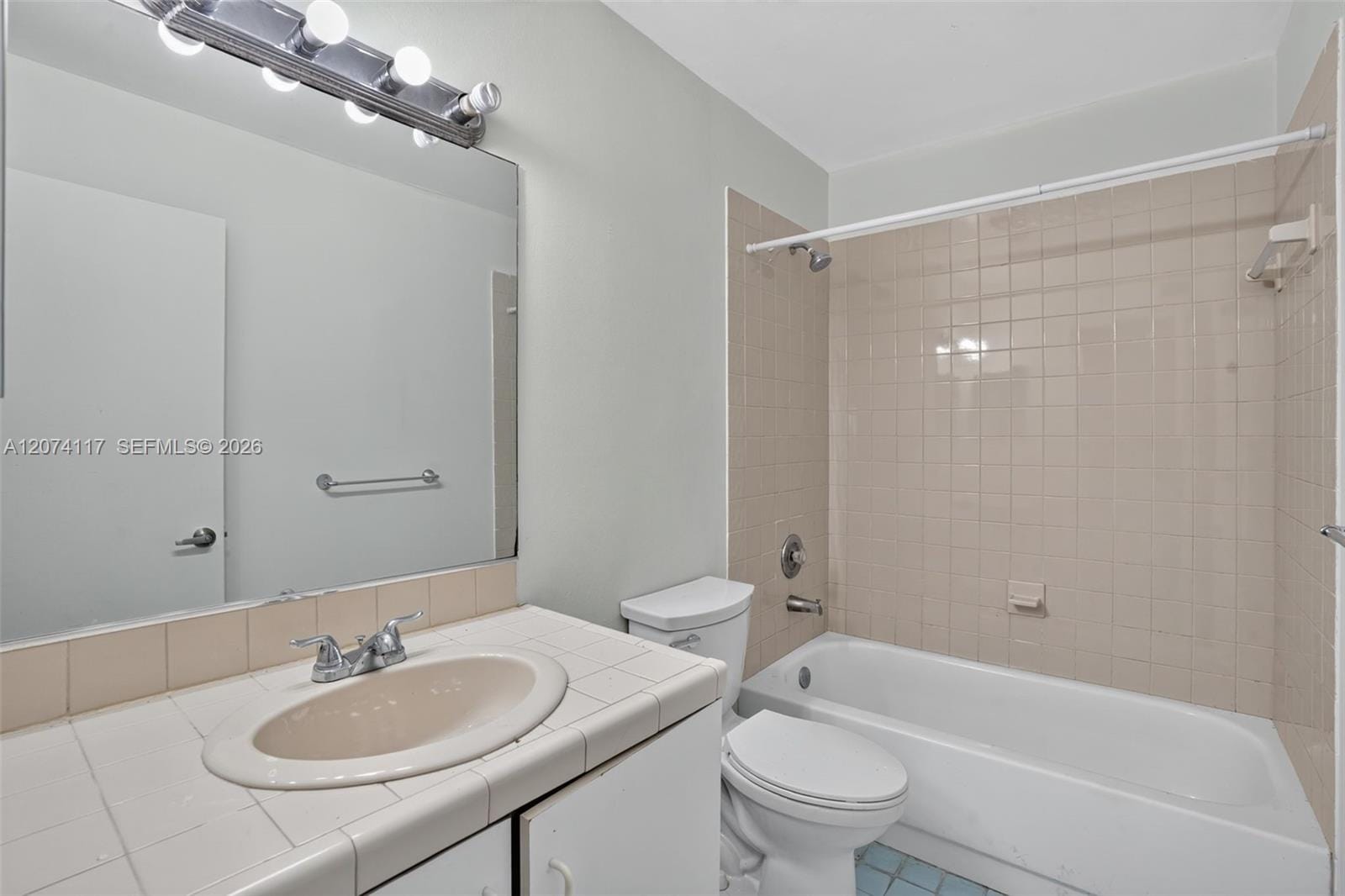 1080 N Franklin Avenue 1080E, Homestead, FL 33034 photo 14