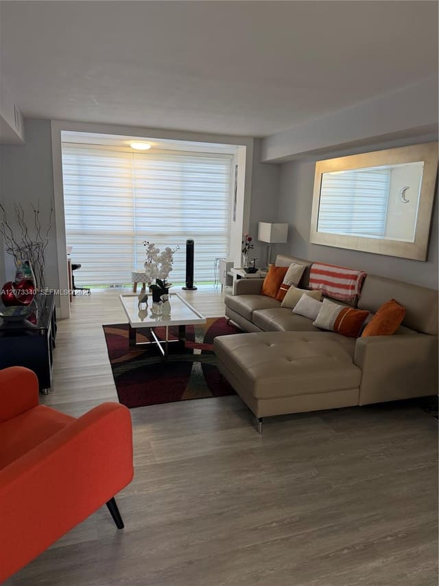 8051 N Sunrise Lakes Drive 107, Sunrise, FL 33322