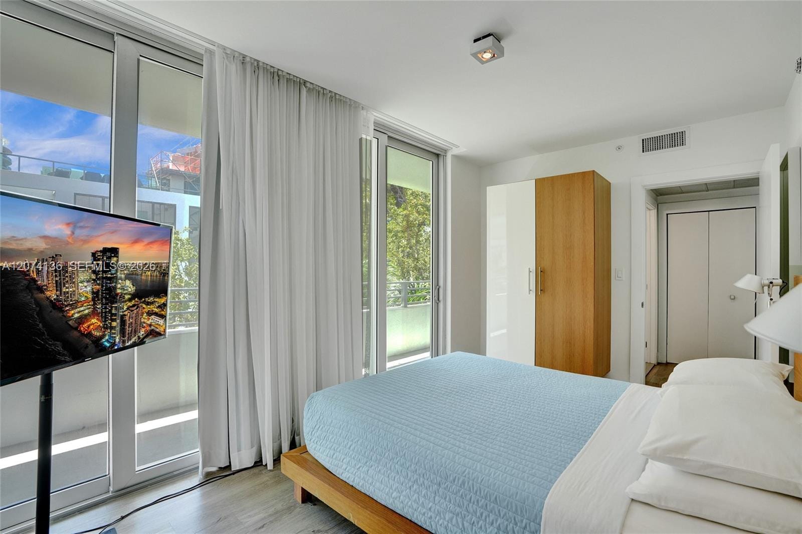 6080 Collins Avenue 520, Miami Beach, FL 33140 photo 2