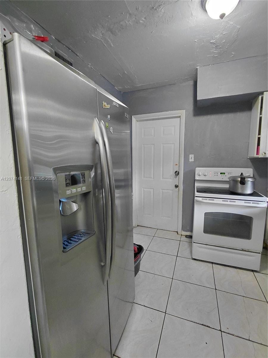 1530 NW 68th Terrace — photo 3