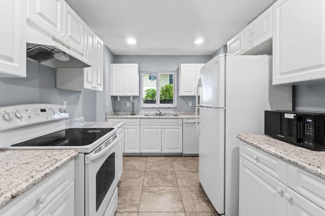 13793 YARMOUTH Drive 13793, Wellington, FL 33414