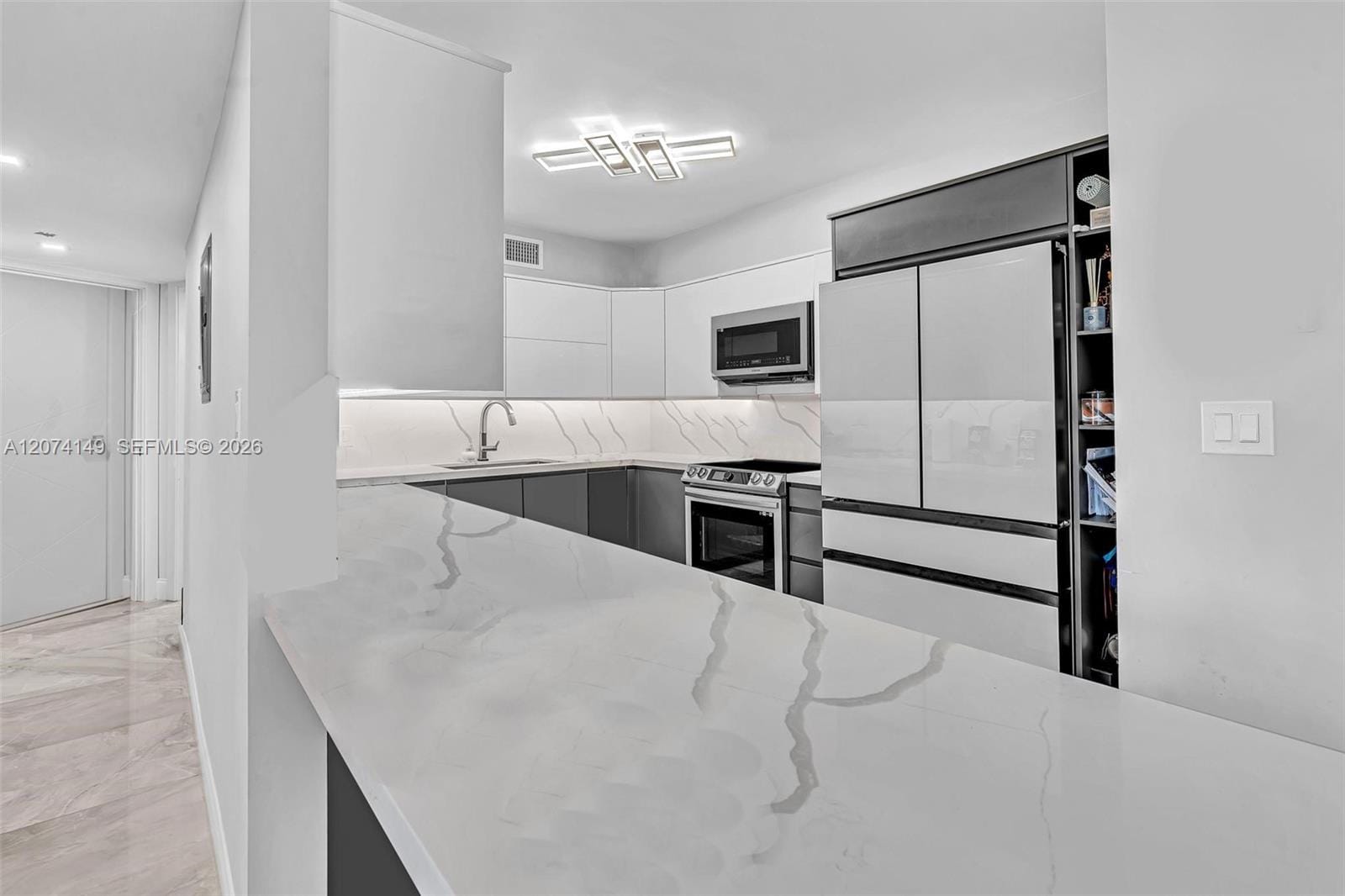 3530 Mystic Pointe Drive 411, Aventura, FL 33180 photo 15