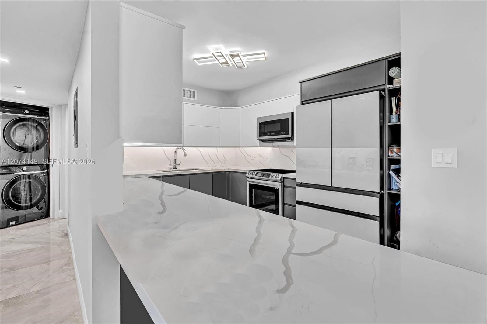 3530 Mystic Pointe Drive 411, Aventura, FL 33180 photo 16