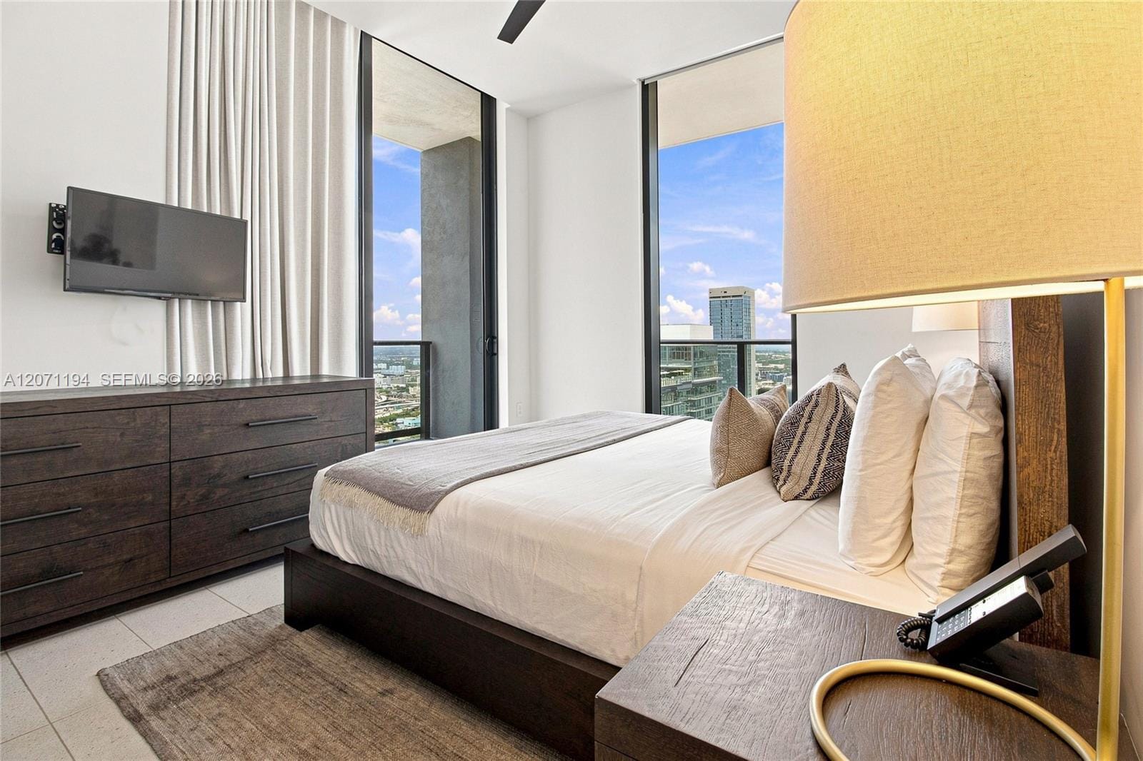 159 NE 6th Street 5102, Miami, FL 33132 photo 24