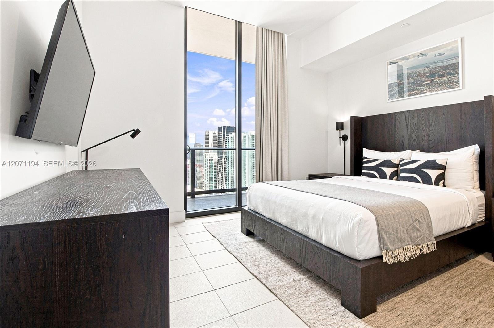159 NE 6th Street 5102, Miami, FL 33132 photo 29