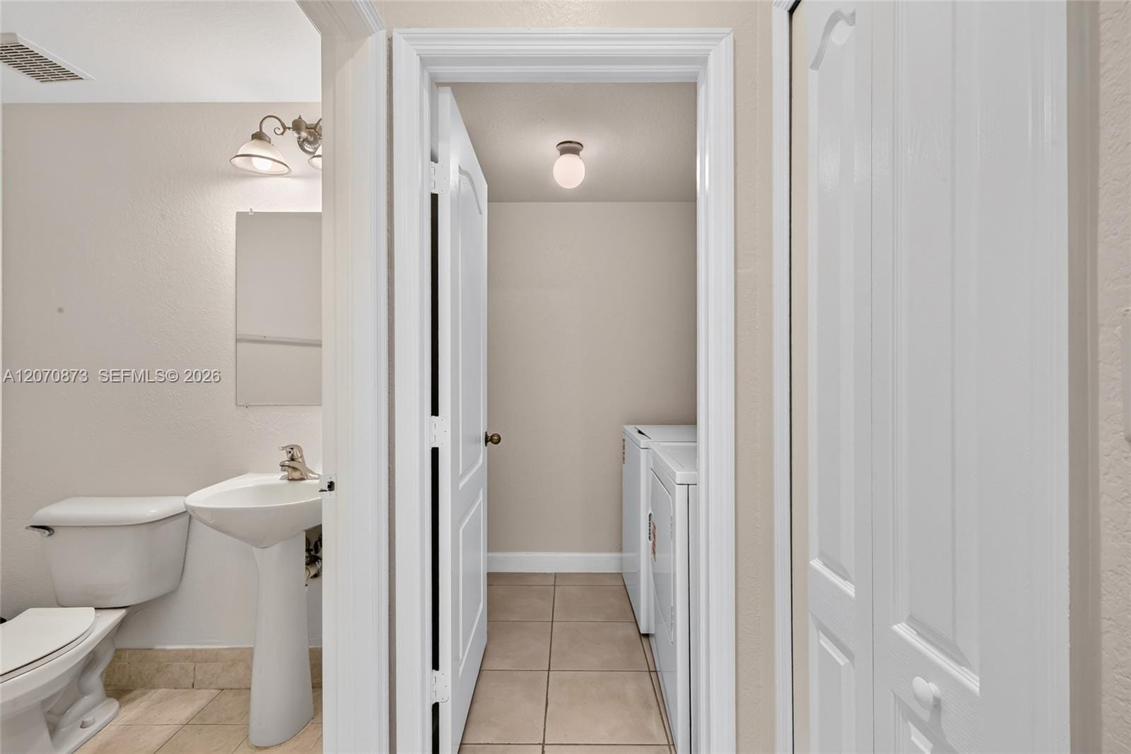 14946 SW 9th Way — photo 8