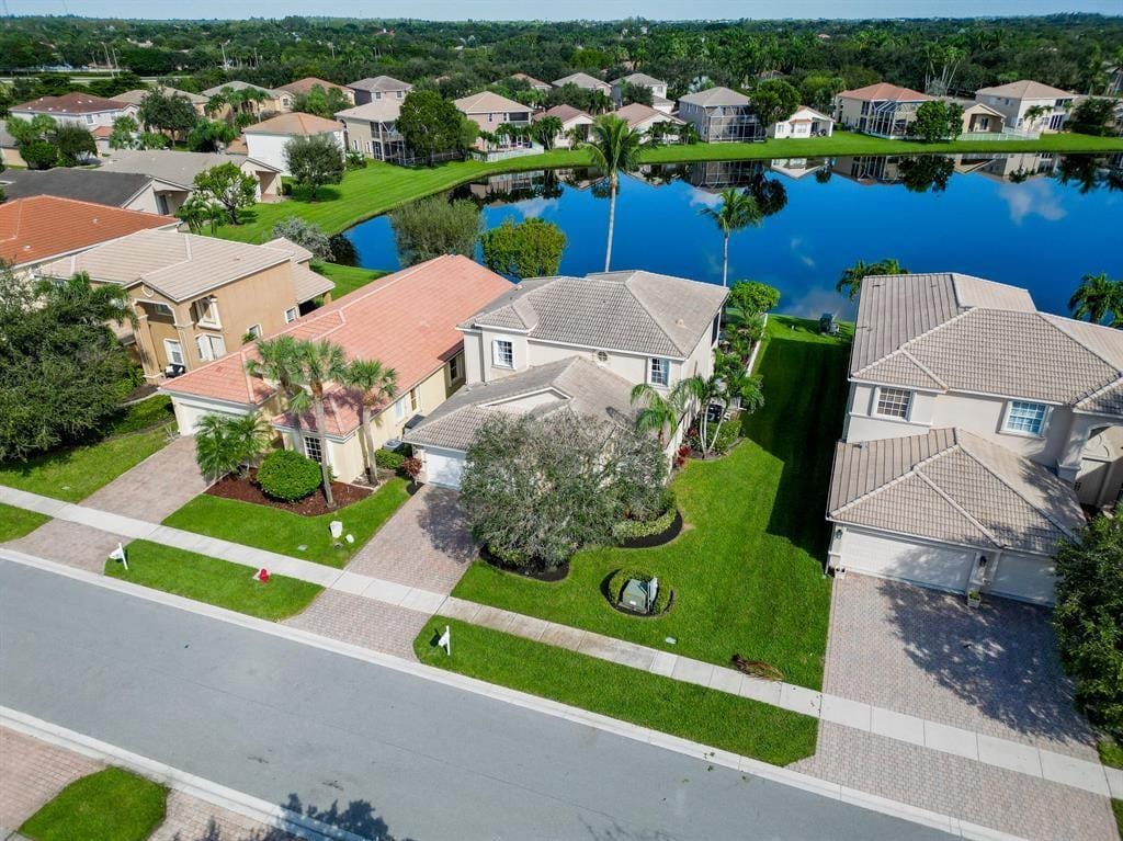 8343 GENOVA Way — photo 4