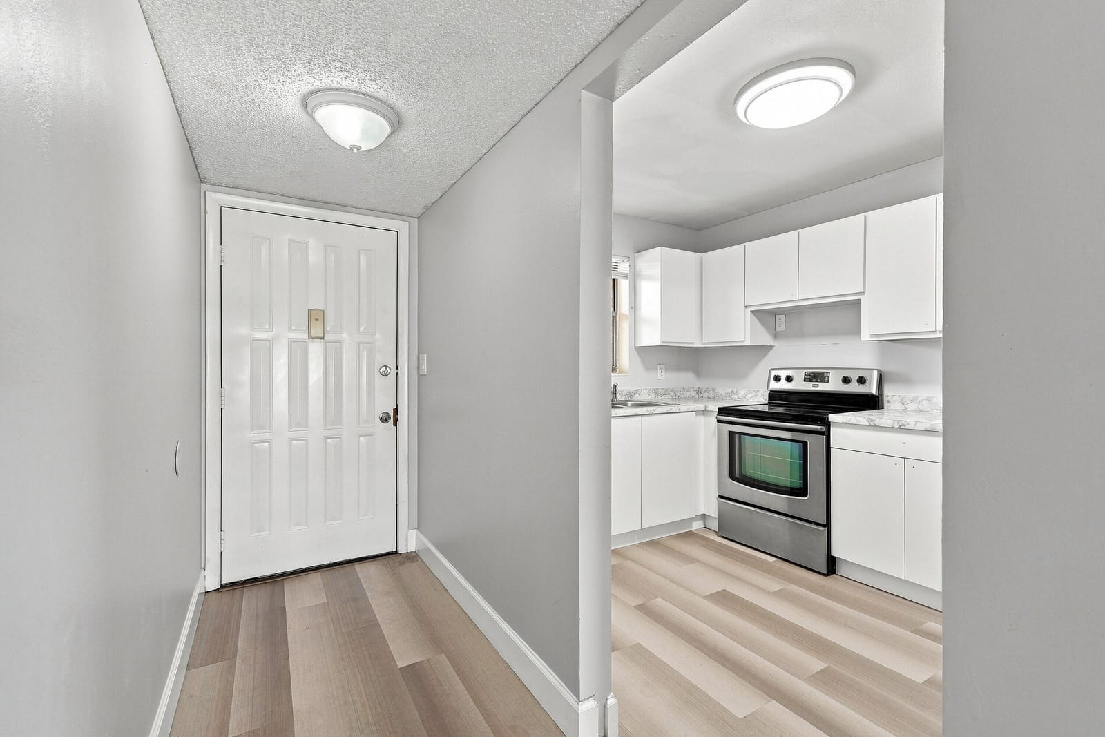 2181 W Woolbright Road N201 — photo 2