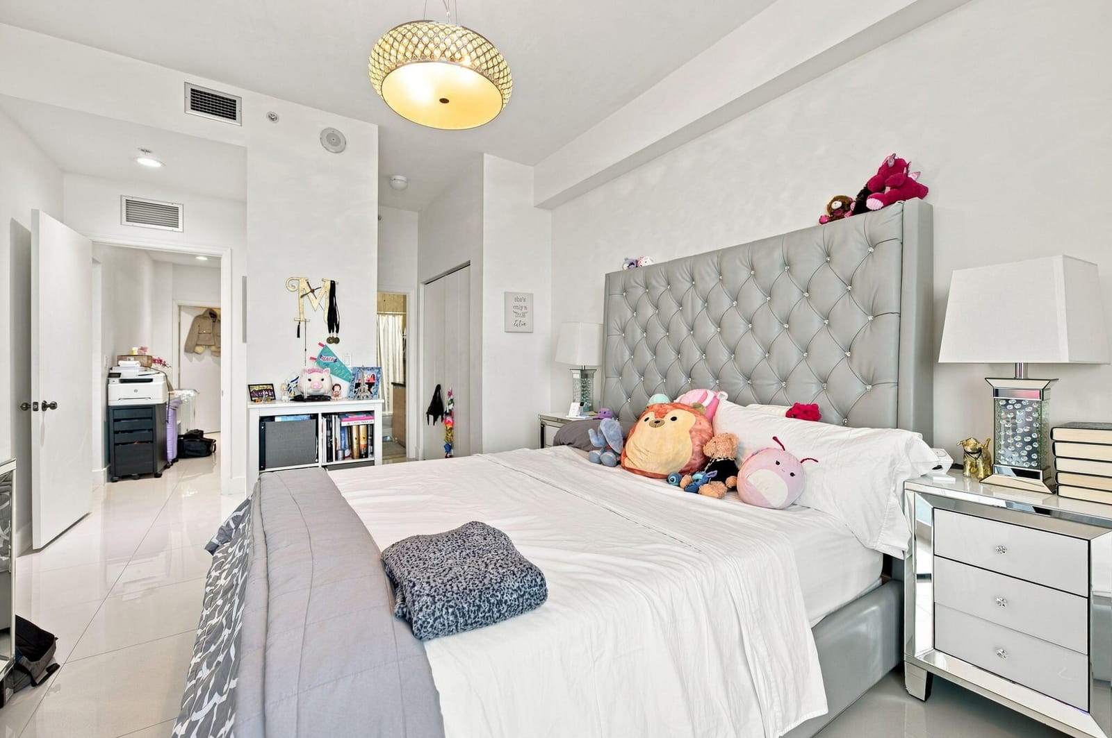 7901 HISPANOLA Avenue 1008 — photo 12