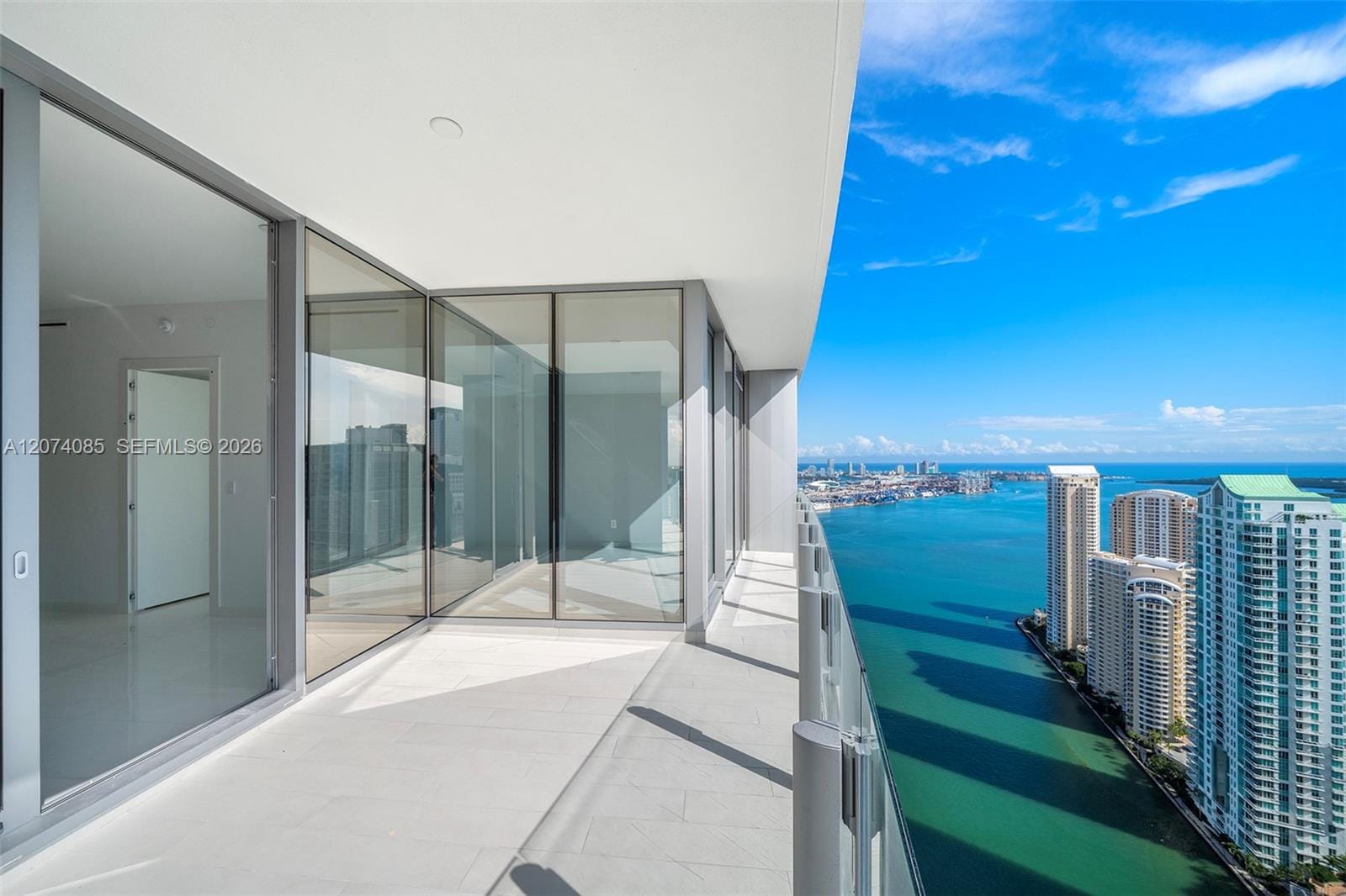 300 Biscayne Blvd Way 4605, Miami, FL 33131 photo 1