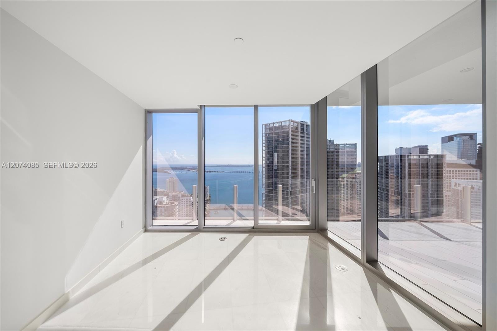300 Biscayne Blvd Way 4605, Miami, FL 33131 photo 14