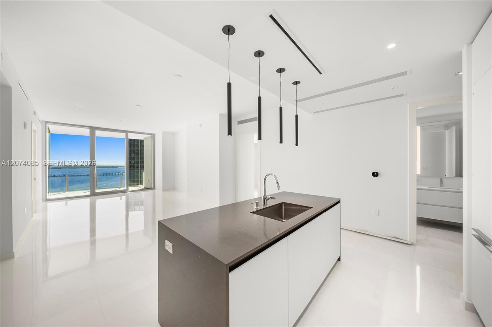 300 Biscayne Blvd Way 4605, Miami, FL 33131 photo 4