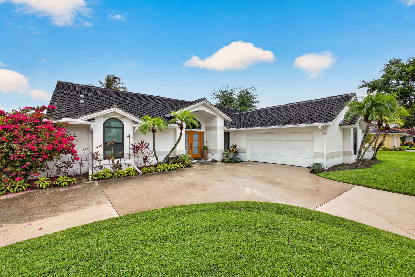 12897 LA ROCHELLE Circle — photo 4