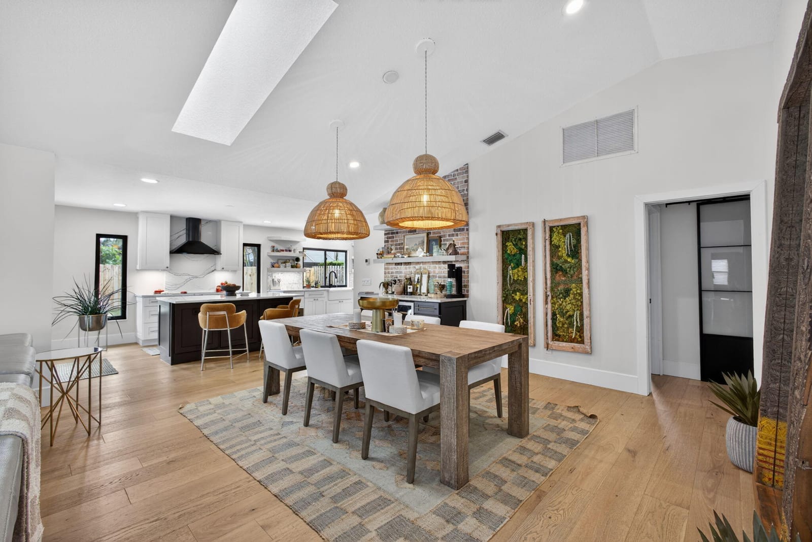 12897 LA ROCHELLE Circle — photo 8