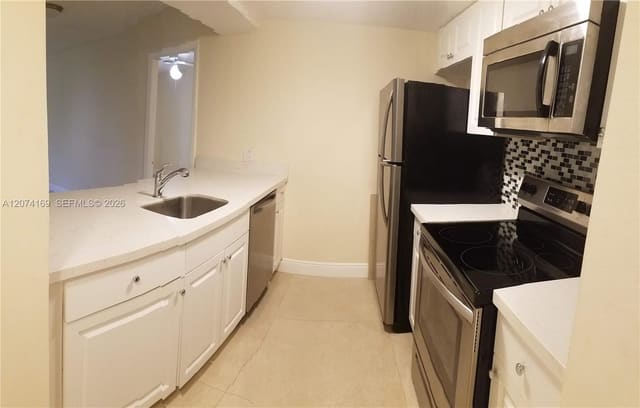 8100 Geneva Court 438, Doral, FL 33166