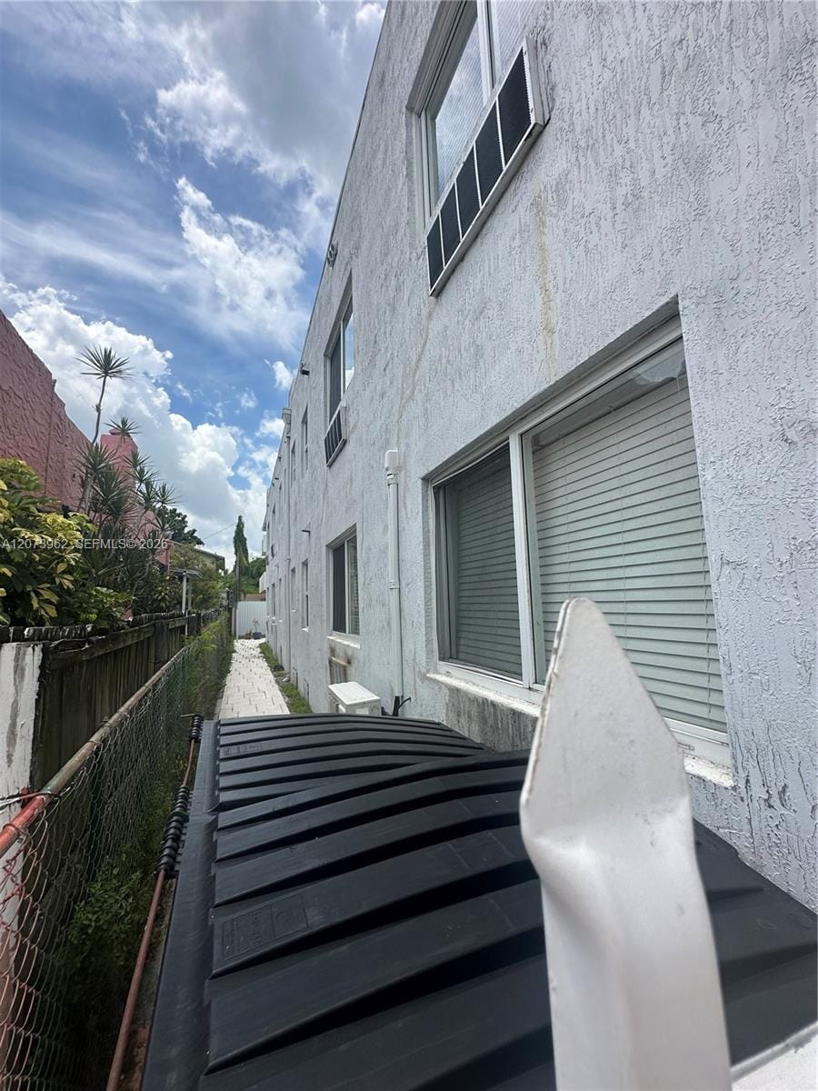 412 SW 10th Avenue, Miami, FL 33130 photo 2