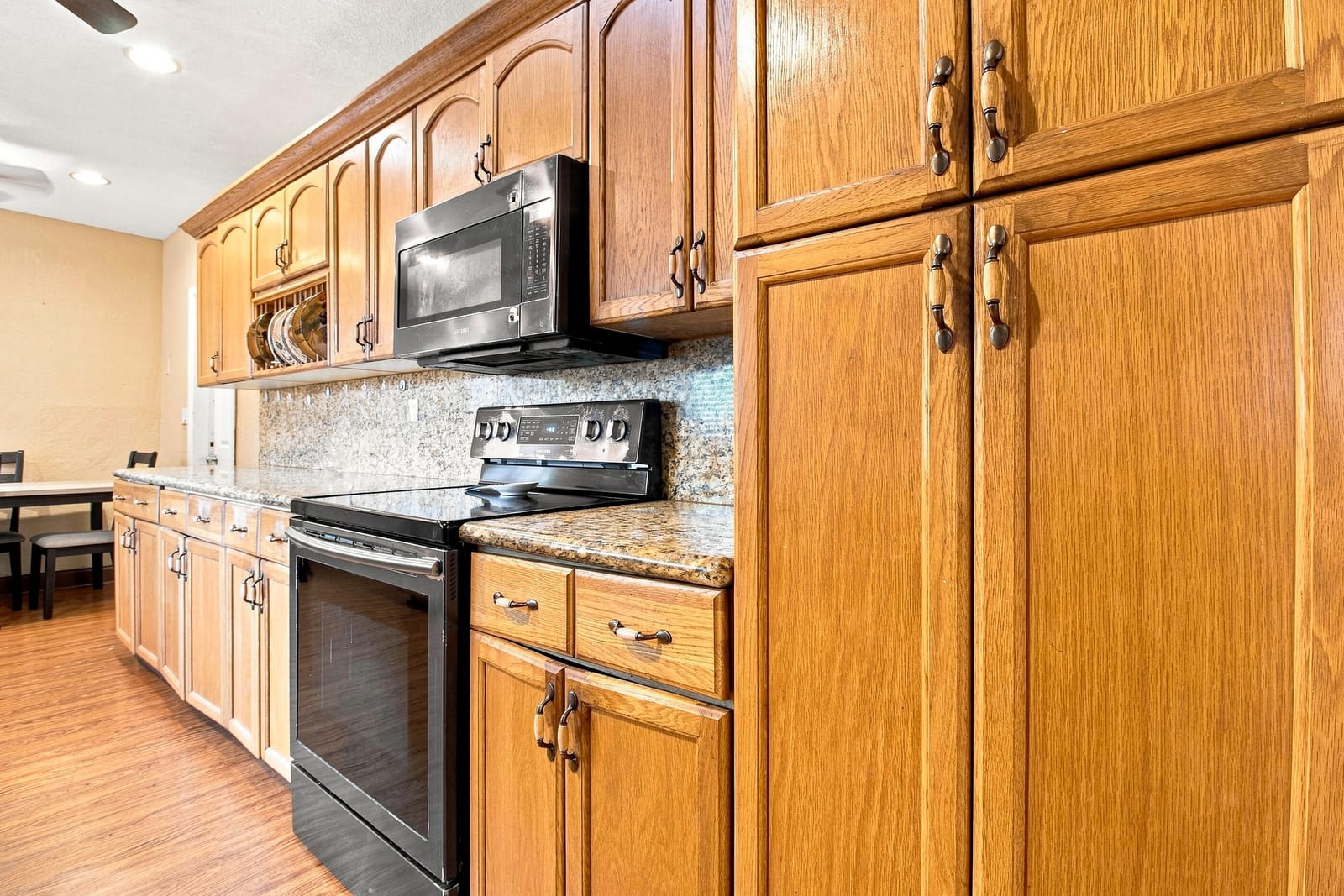 655 W MELROSE Circle — photo 7
