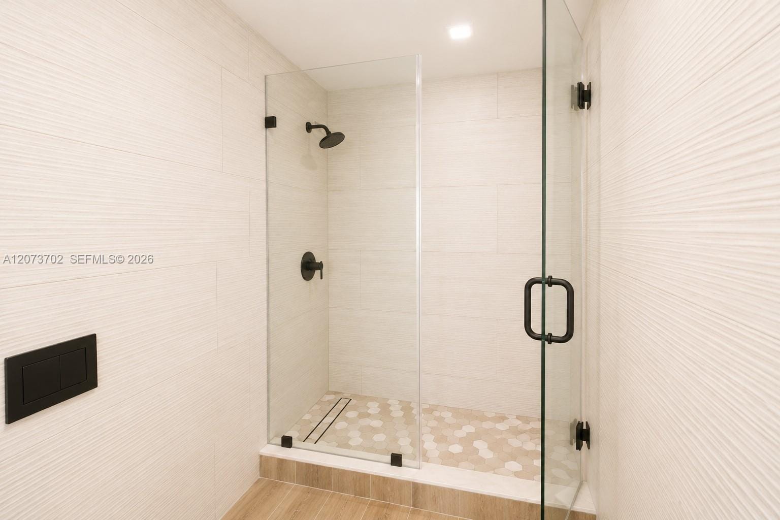 5601 Collins Avenue 1009 — photo 7