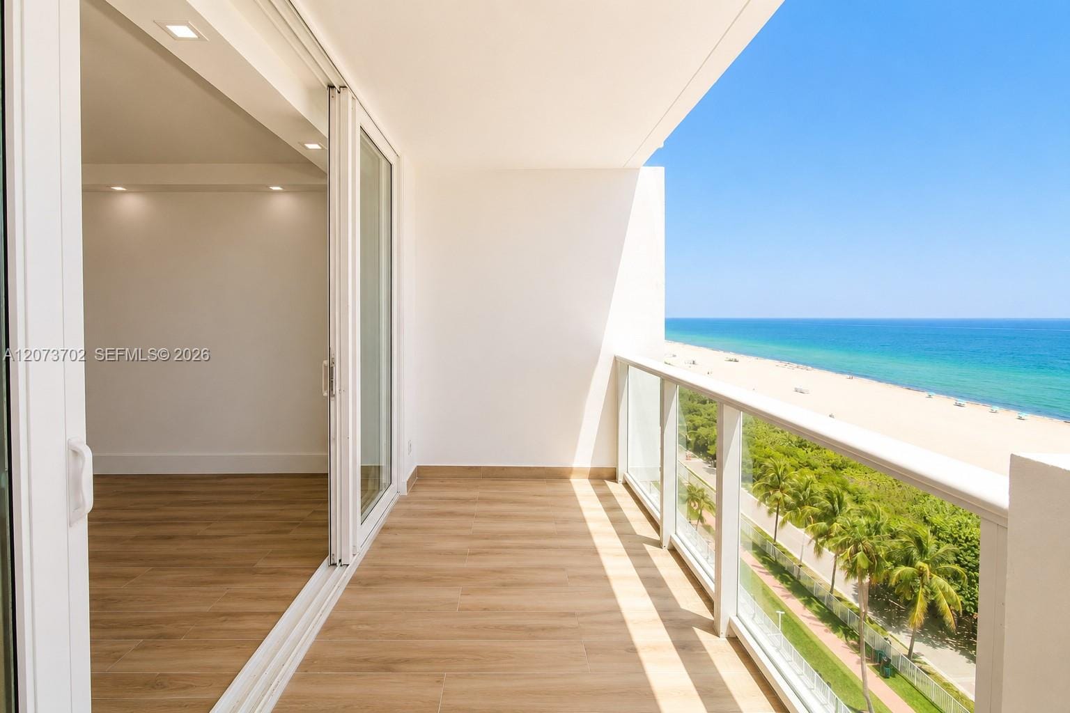5601 Collins Avenue 1009 — photo 9
