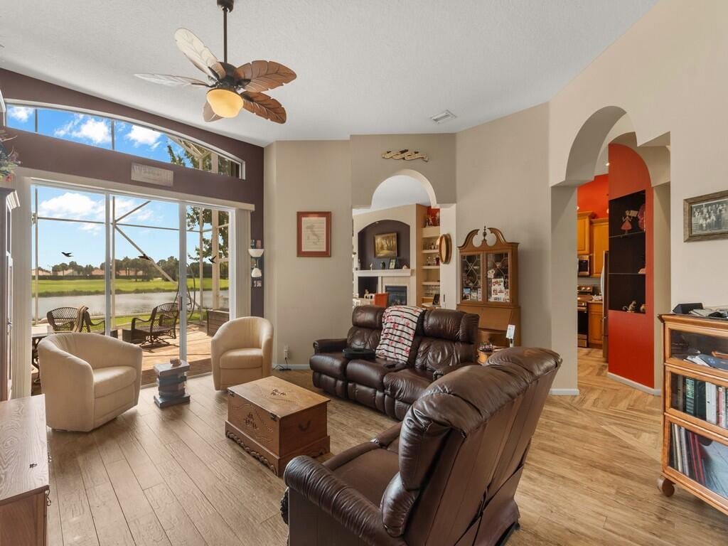 204 NW Liseron Way, Port St. Lucie, FL 34986 photo 6