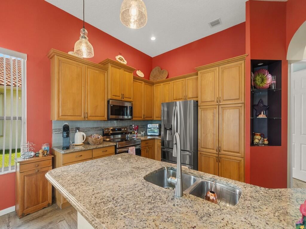 204 NW Liseron Way, Port St. Lucie, FL 34986 photo 10