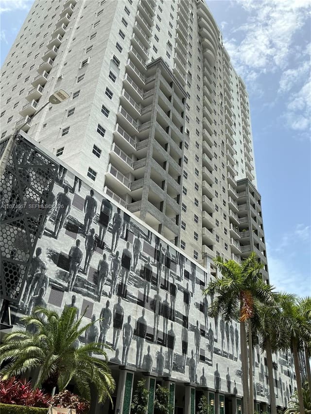 185 SE 14th Terrace 2206, Miami, FL 33131