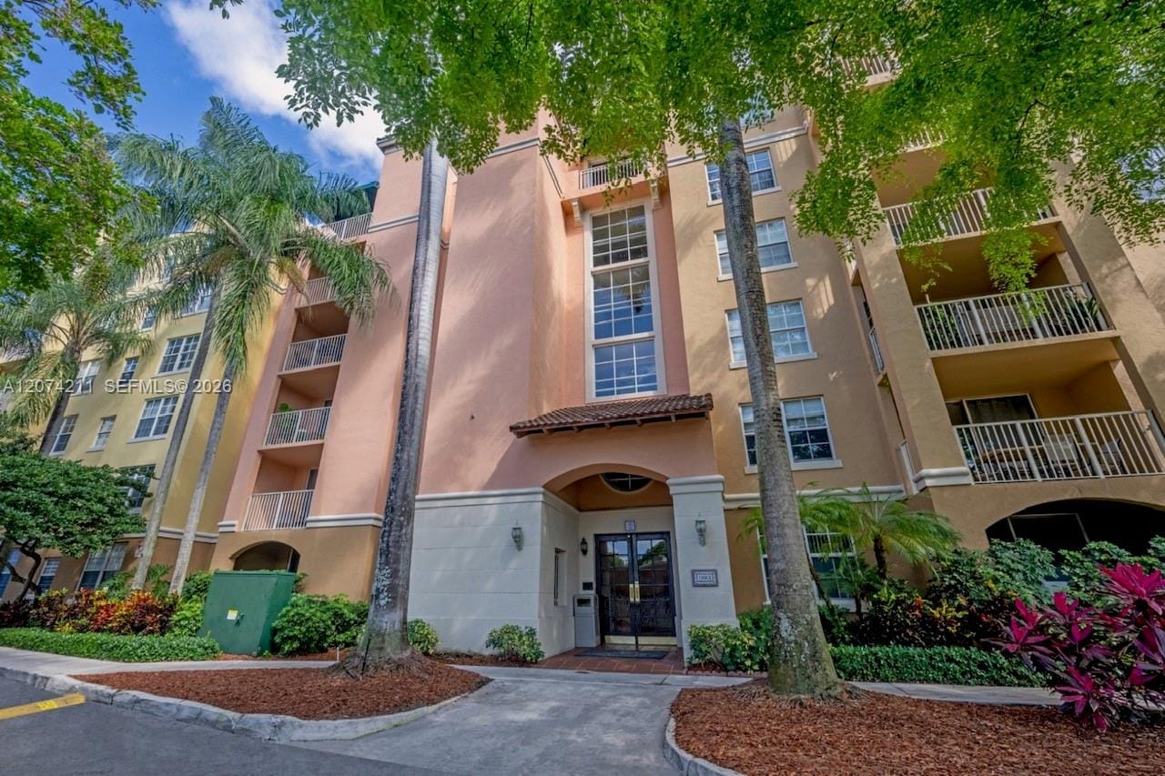 19601 E Country Club Drive 7603, Aventura, FL 33180 photo 14