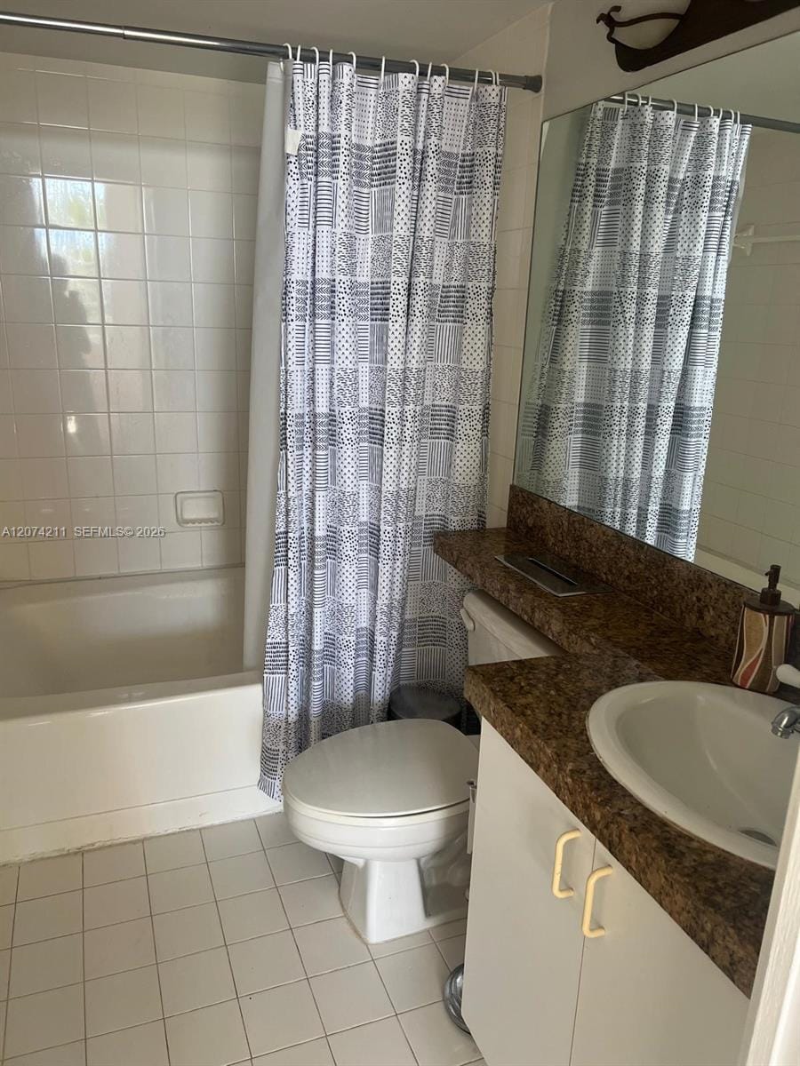 19601 E Country Club Drive 7603 — photo 5