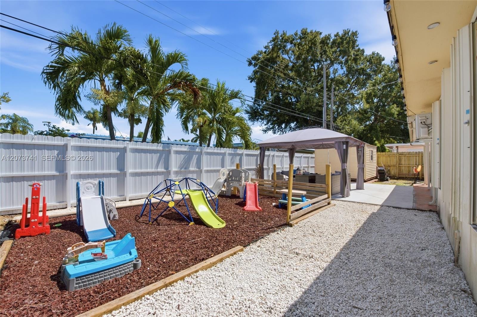 681 W 55th Place, Hialeah, FL 33012 photo 24