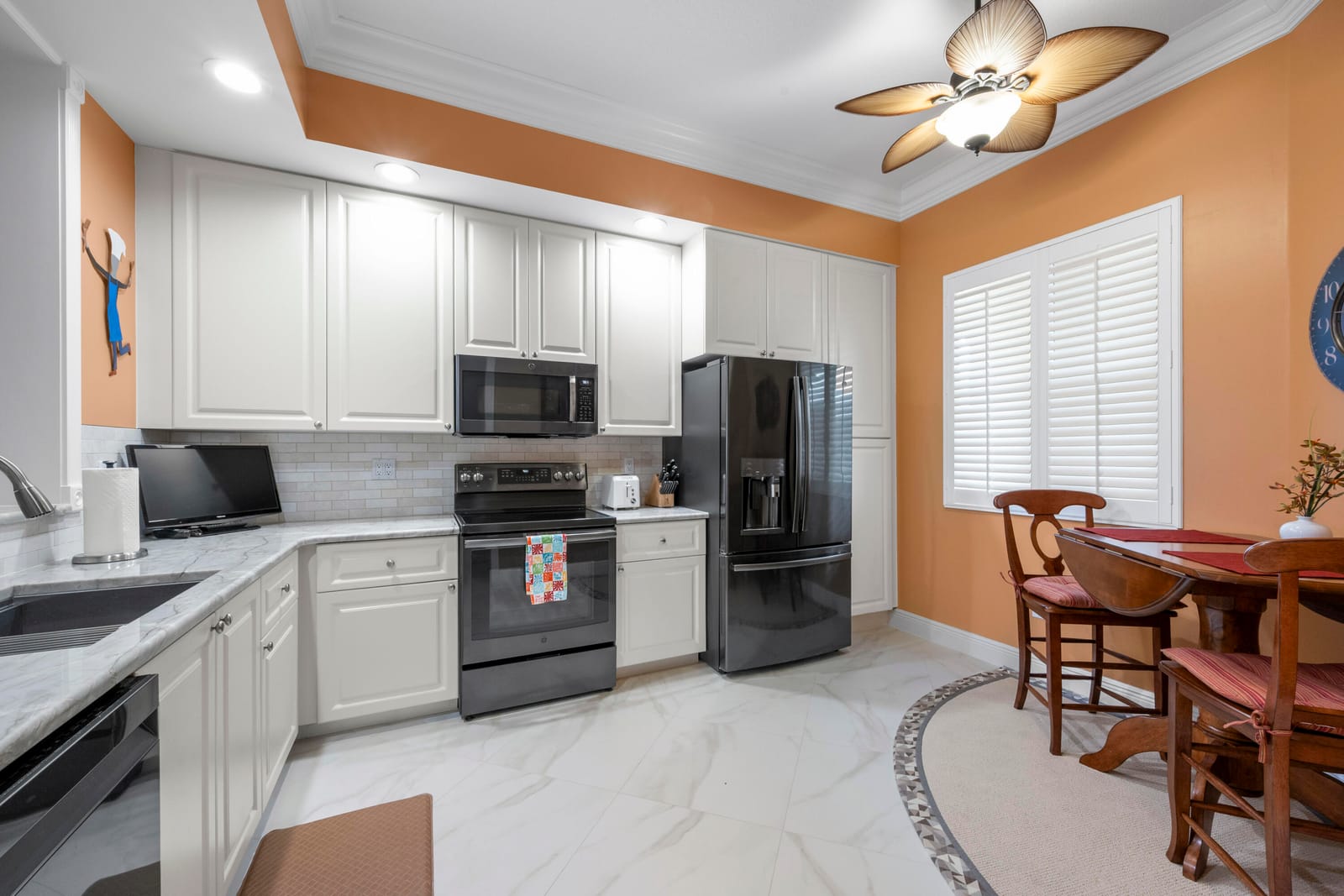 8 Harbour Isle Drive E PH05 — photo 3