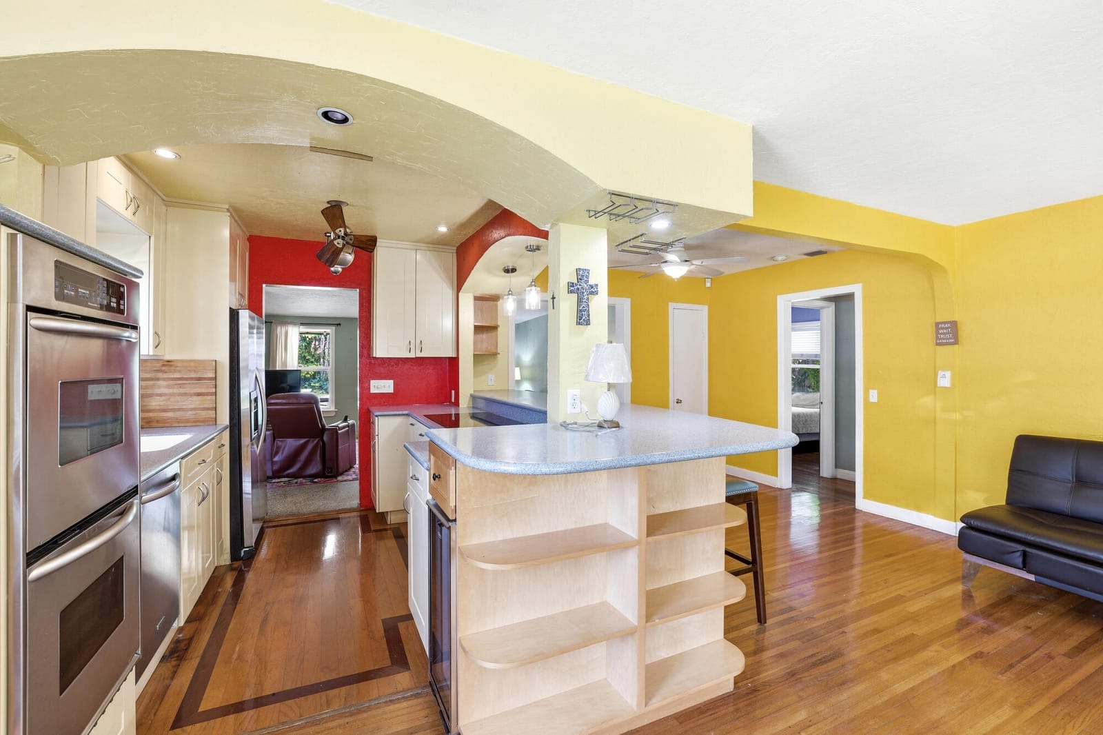 227 S SWINTON Avenue — photo 6