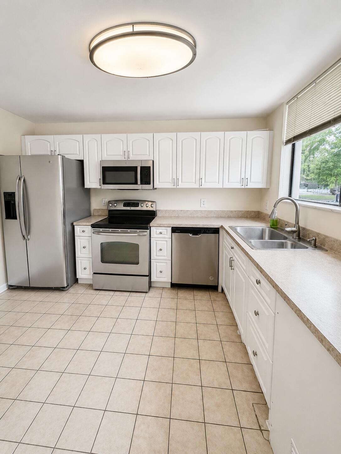 4807 ESEDRA Court — photo 11