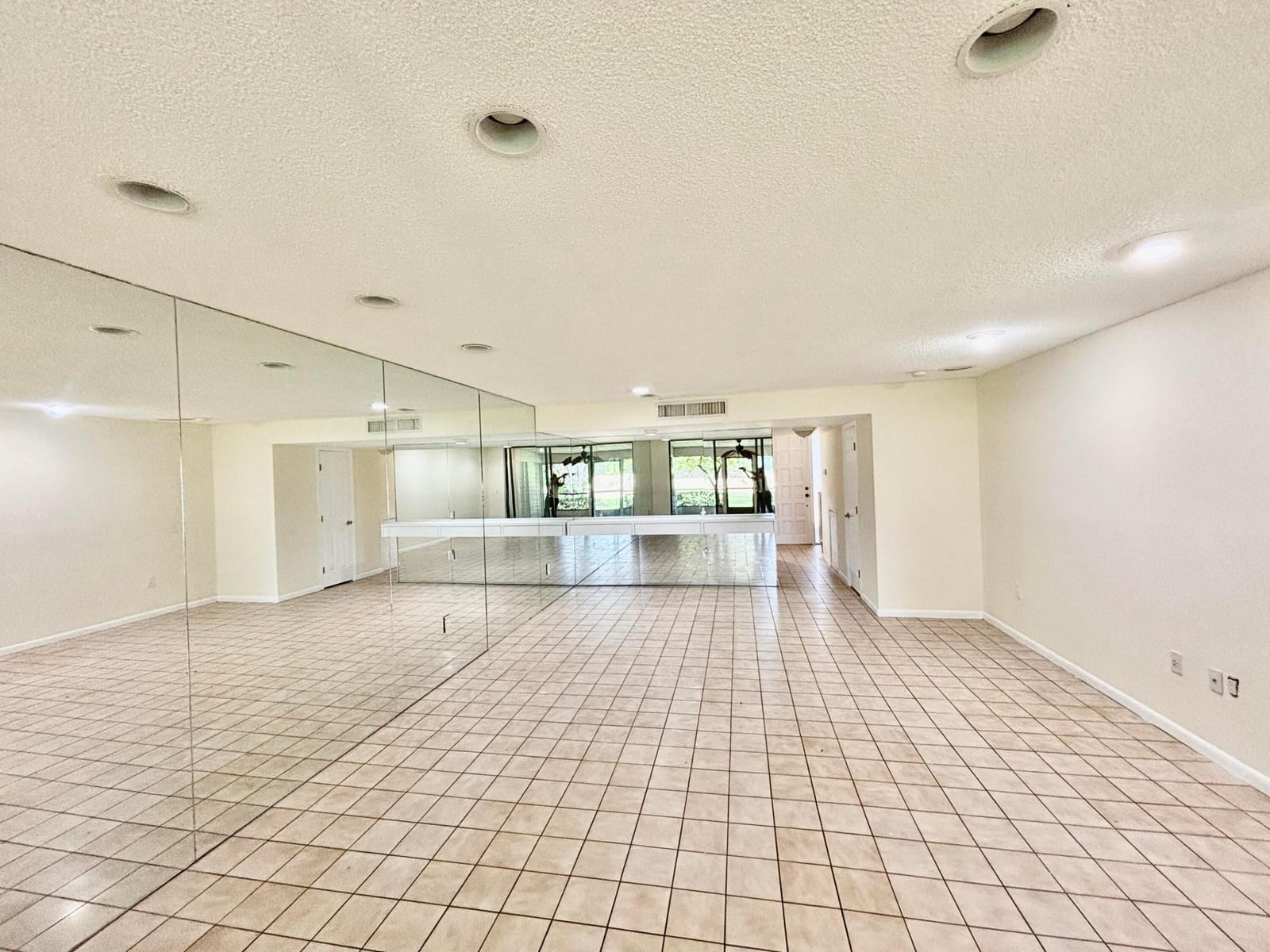 4807 ESEDRA Court — photo 3