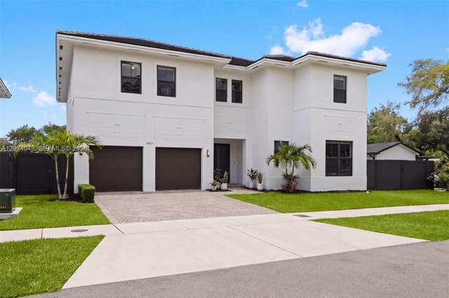15875 SW 90th Avenue, Palmetto Bay, FL 33157