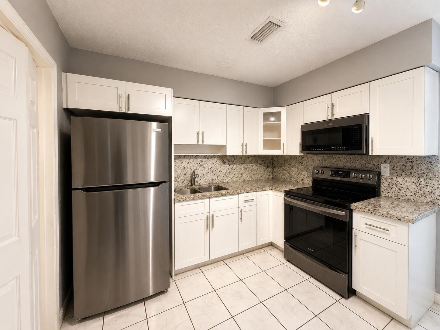 6960 SW 18TH Court — photo 4