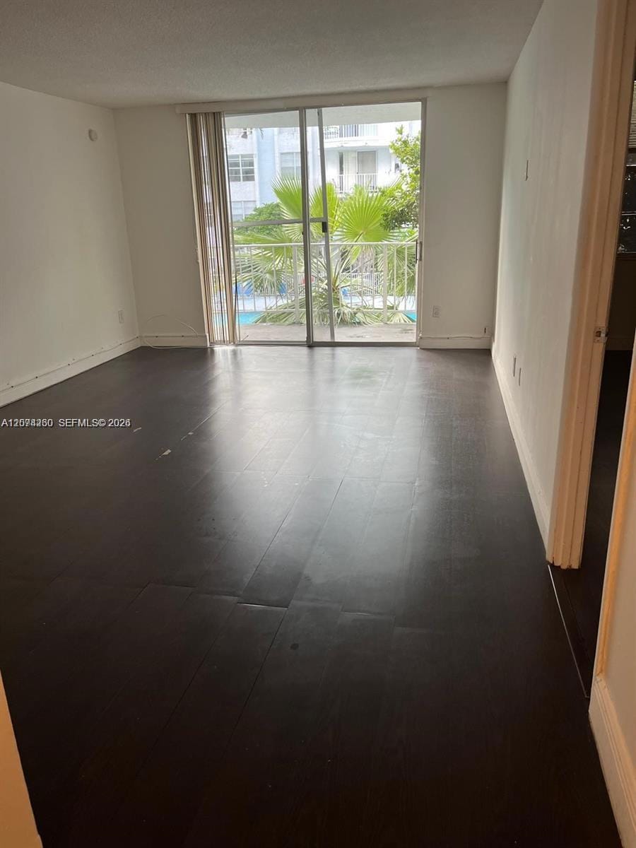 492 NW 165th St Road C-210, Miami, FL 33169 photo 5
