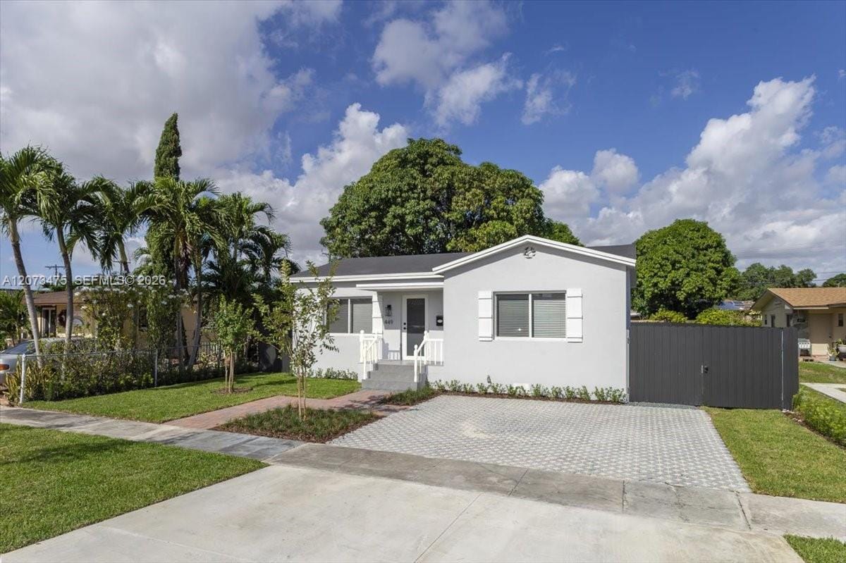 449 E 10th Street, Hialeah, FL 33010 photo 2