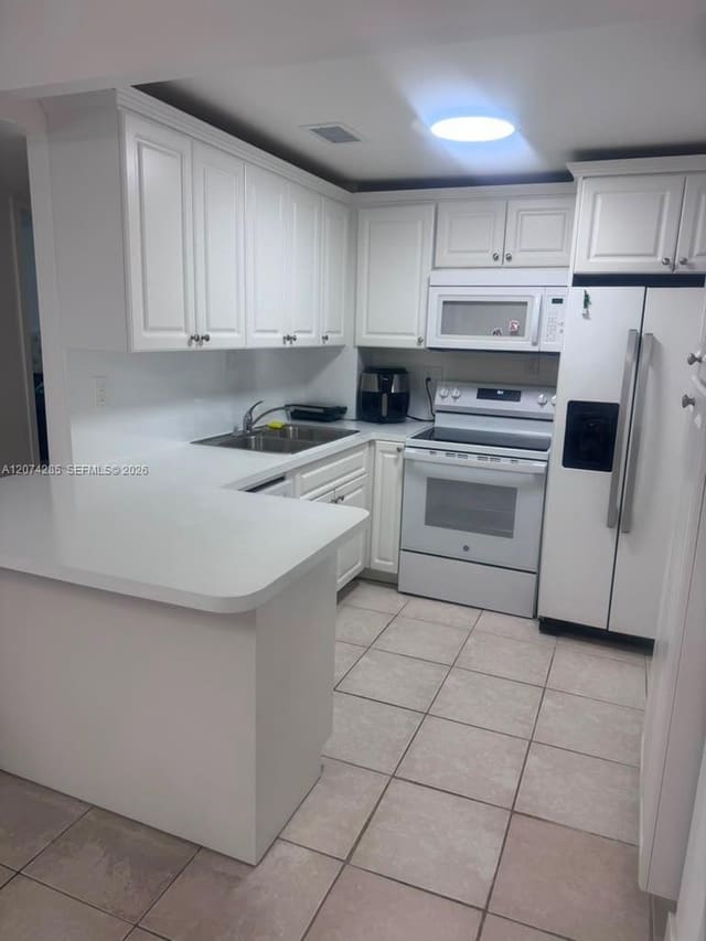 1913 S Ocean Drive 422, Hallandale Beach, FL 33009
