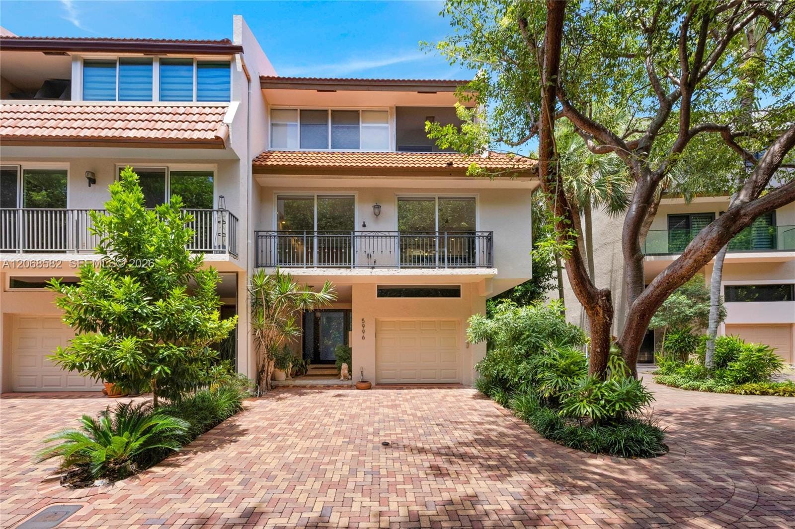5996 Paradise Point Drive, Palmetto Bay, FL 33157